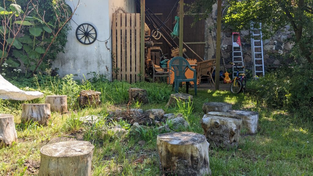 Unser Lagerfeuerplatz im Garten